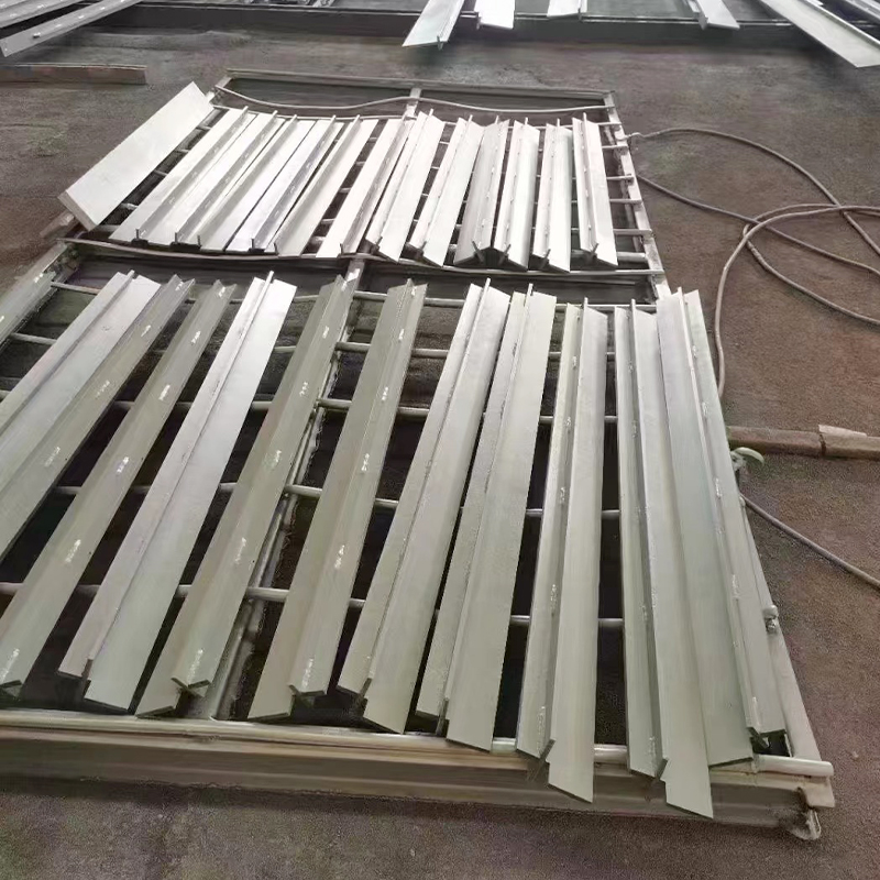Earthquake-Resistant Bracket