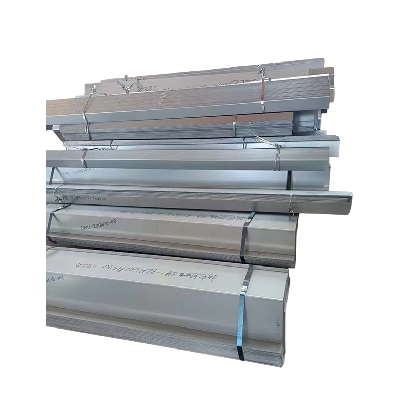 How is the heat stability of galvanized fireproof iron sheet improved when it encounters high temperature?